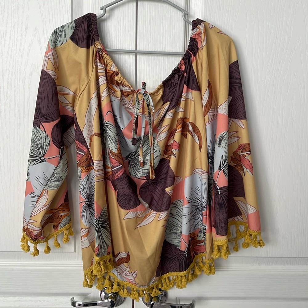 Women’s plus tropical print off shoulder, tassel trim shirt - Picture 2 of 5
